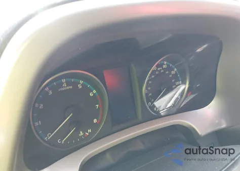 2018 Toyota Rav4 Xle from USA, damaged, VIN 2T3WFREV6JW414947